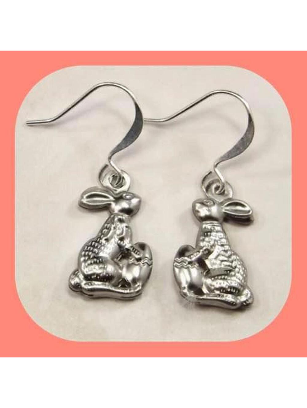 New Adorable 3D Easter 🐣 Bunny🐰 Rabbit 🐇 With Easter 🐣 Egg Earrings
